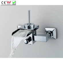 Grifo de baño de pared de cascada de una sola manija montado en la pared (QH0510-1W)